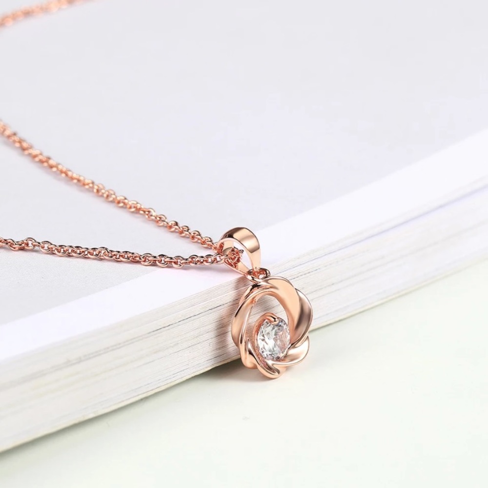 Double Fair Round Flower Necklace For Women Girls - Picture 2 of 4